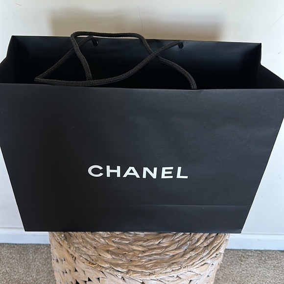 BRAND NEW CHANEL from Paris - Picture 13 of 15